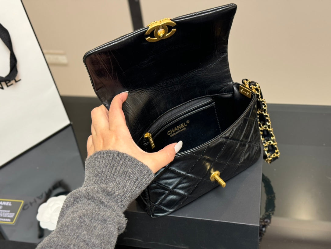 Cc new arrival bag size: 20*15 cm