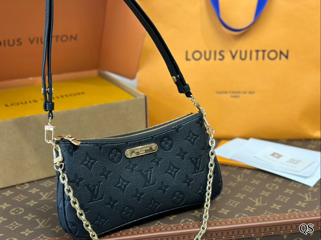 Louis new arrival hobo pochette bag size: 24*11 cm