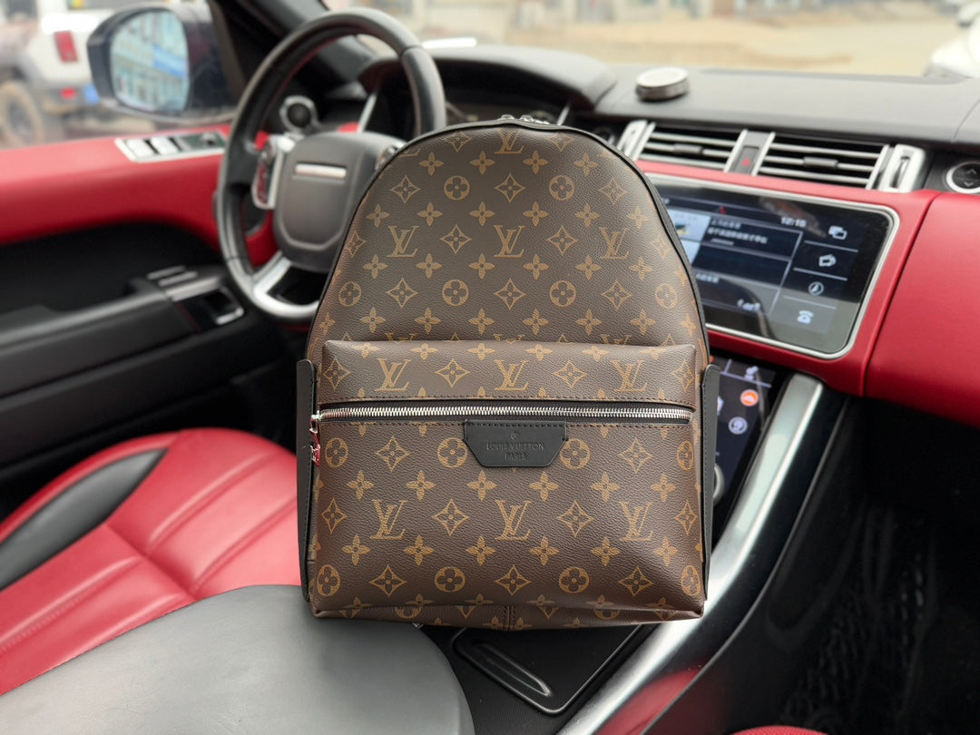 Louis new arrival Discovery men backpack bag size:31*41*17 cm