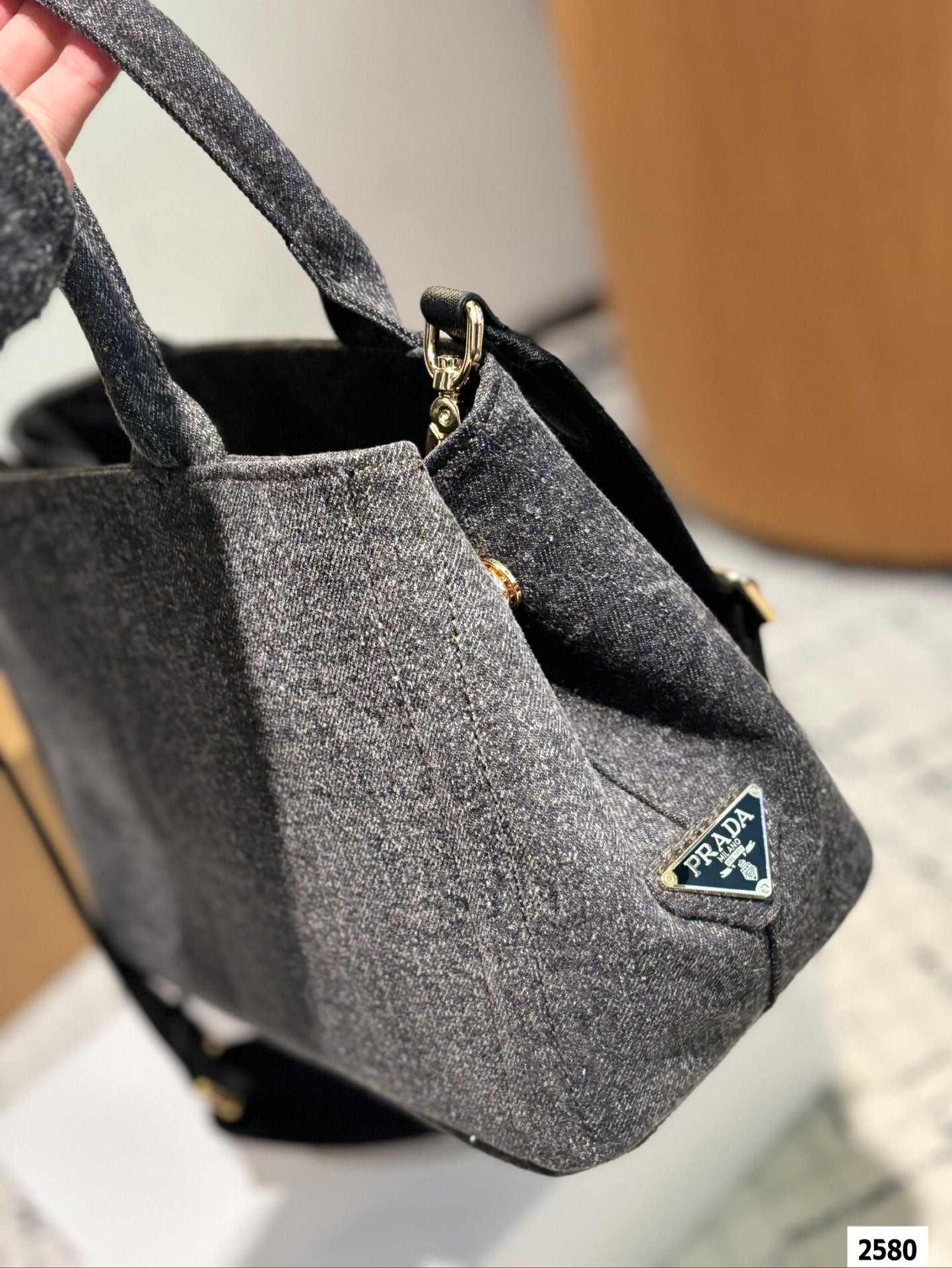 Pra new arrival tote bag size:30 * 19 cm