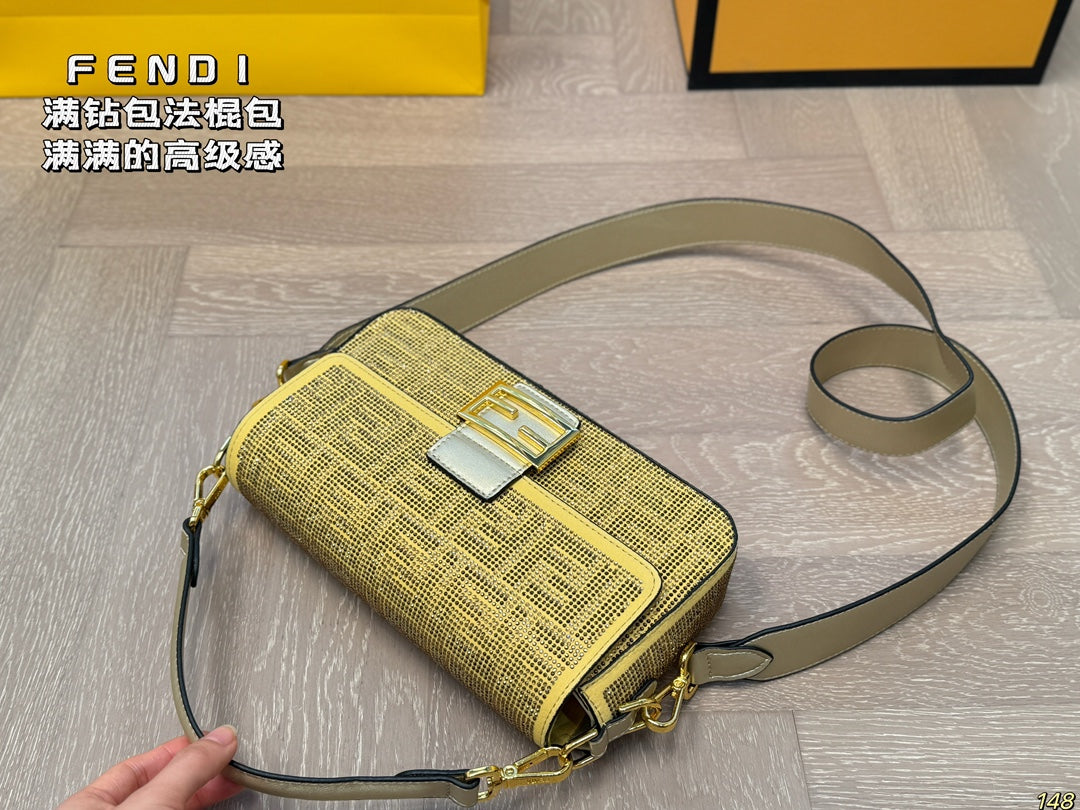 Fen new arrival Baguette Chain bag size;26*15 cm