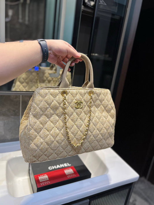 Cc new arrival tote bag size: 37 * 29cm