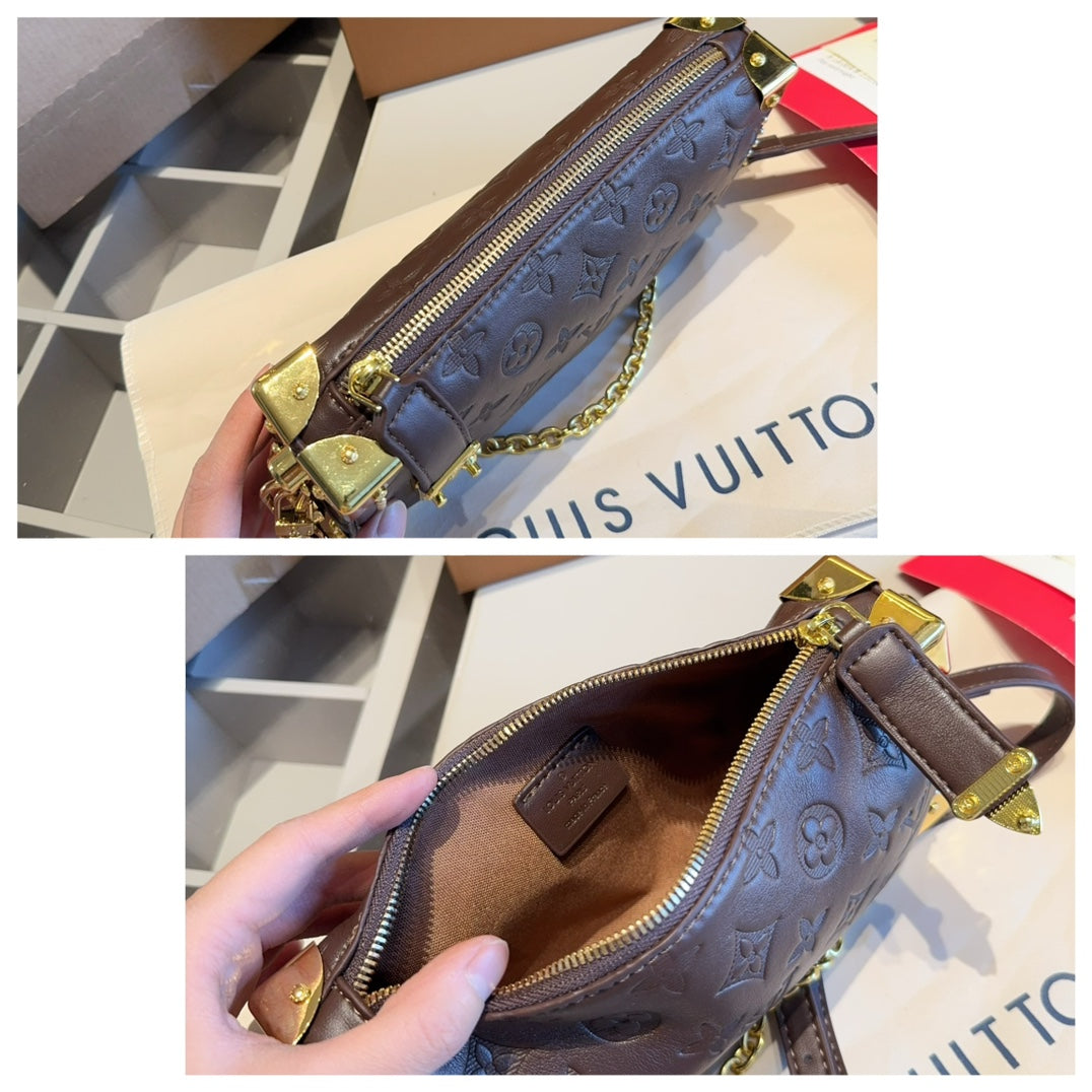 Louis new arrival slim trunk bag size:23*11*5 cm