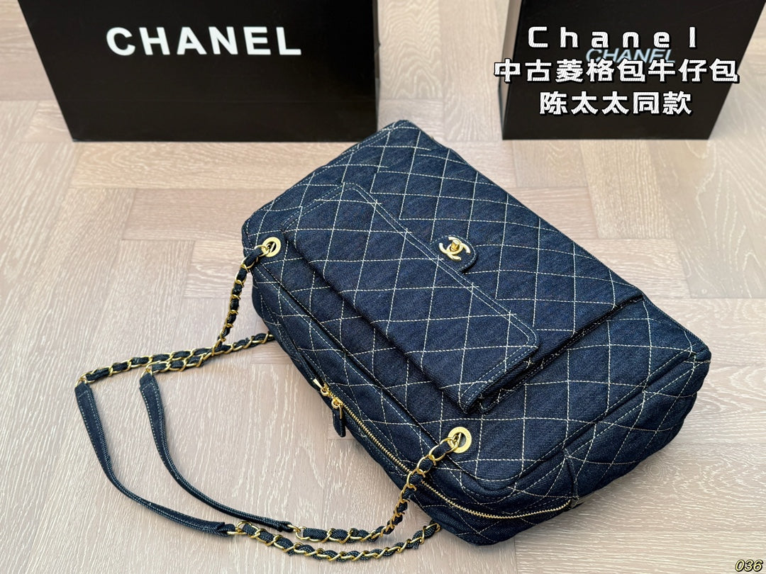 cc new arrival denim bag size;43*26 cm