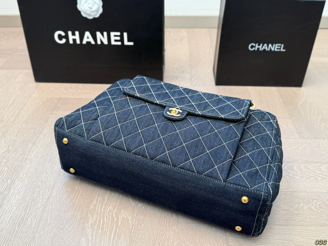 cc new arrival denim bag size;43*26 cm