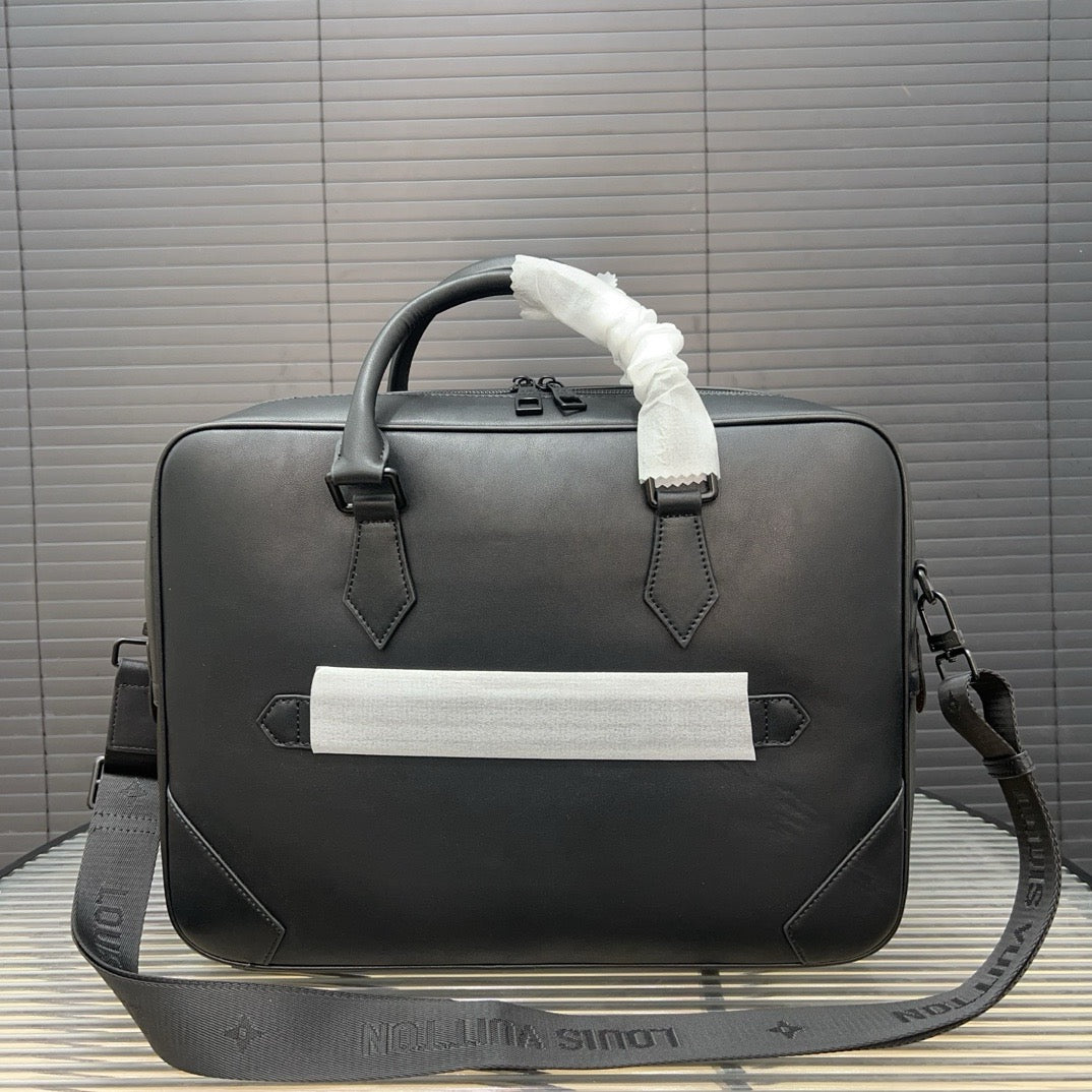 Louis new arrival briefcase laptop bag 004 size: 38*28 cm
