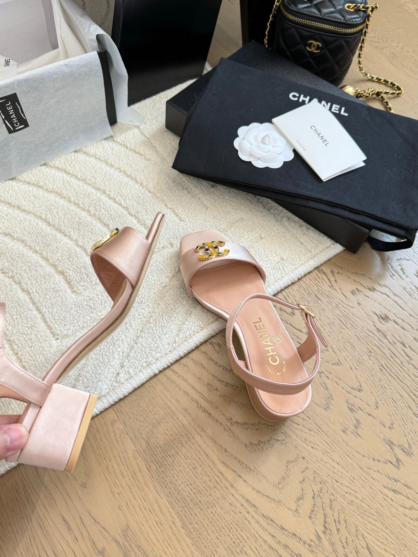 CC new arrival women 25p shoes 011