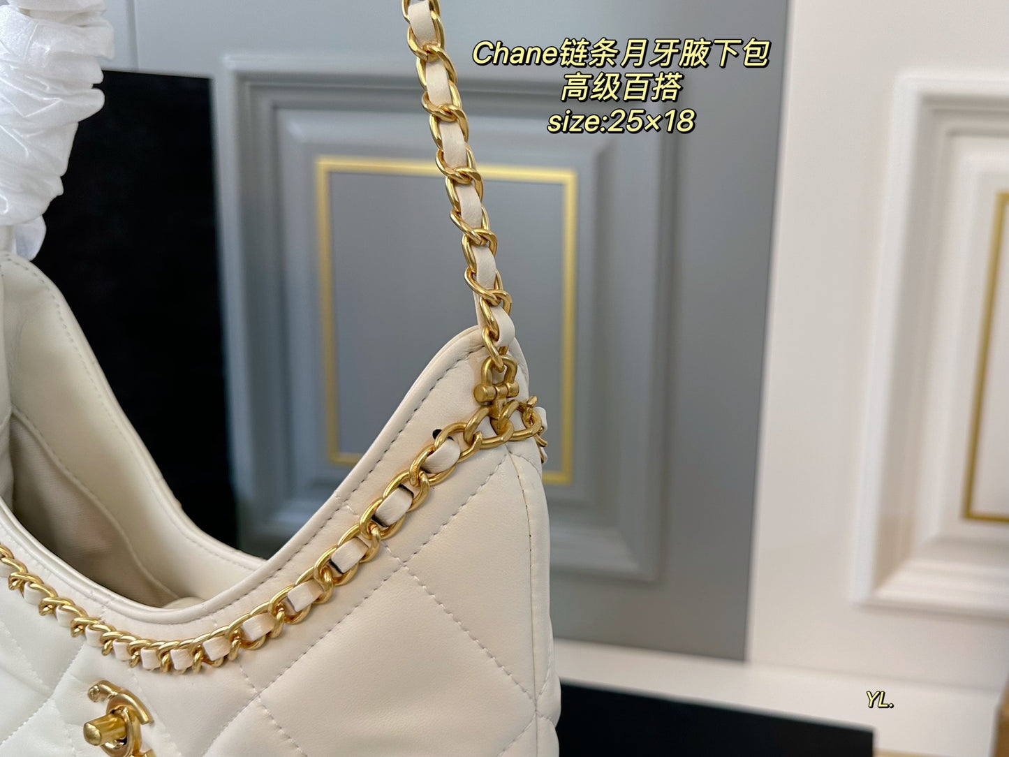 CC new arrival chain hobo bag size: 25*18 cm
