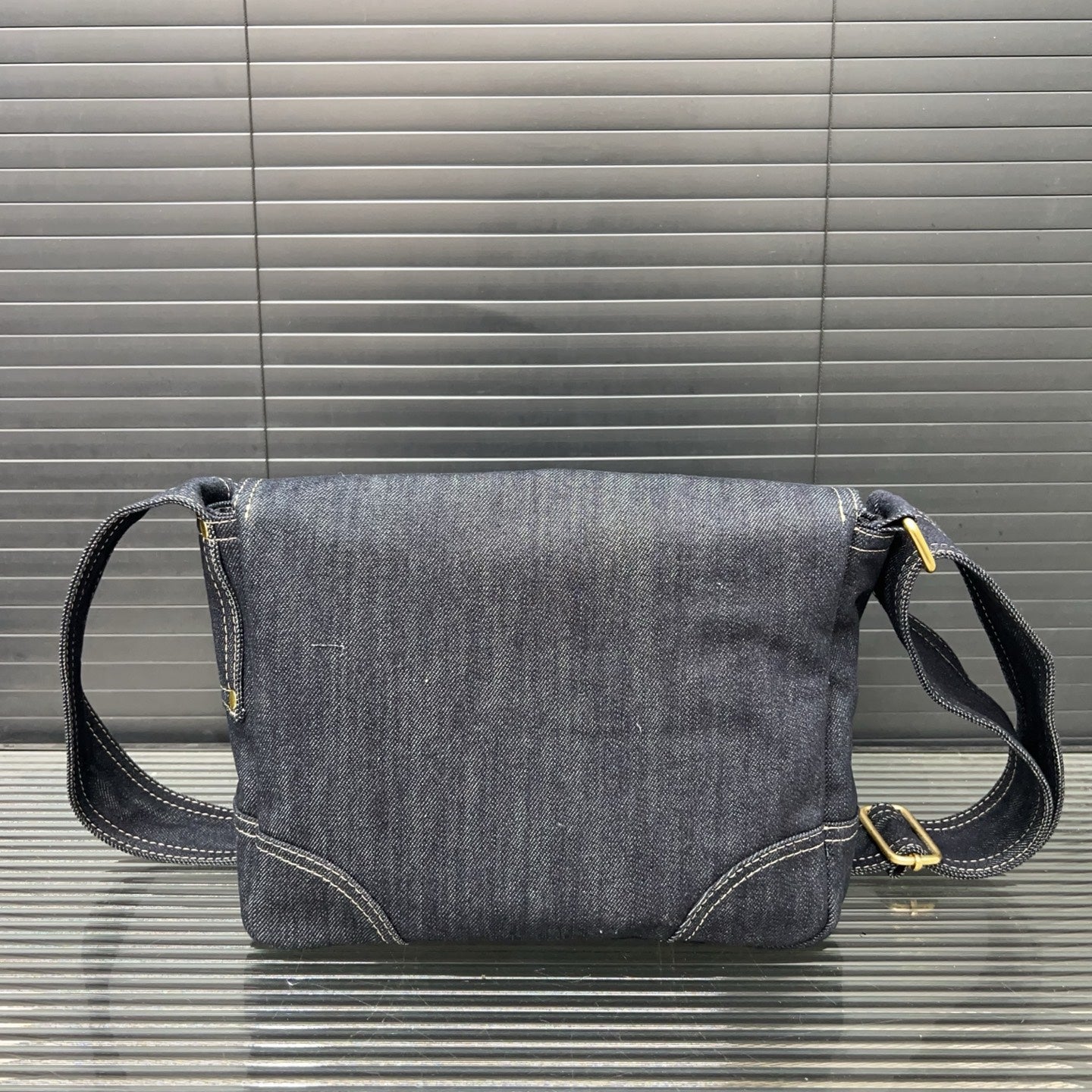 CC new arrival vintage denim bag size: 29*25 cm