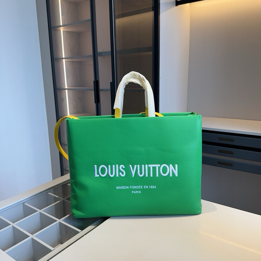 Louis new arrival sopper tote bag