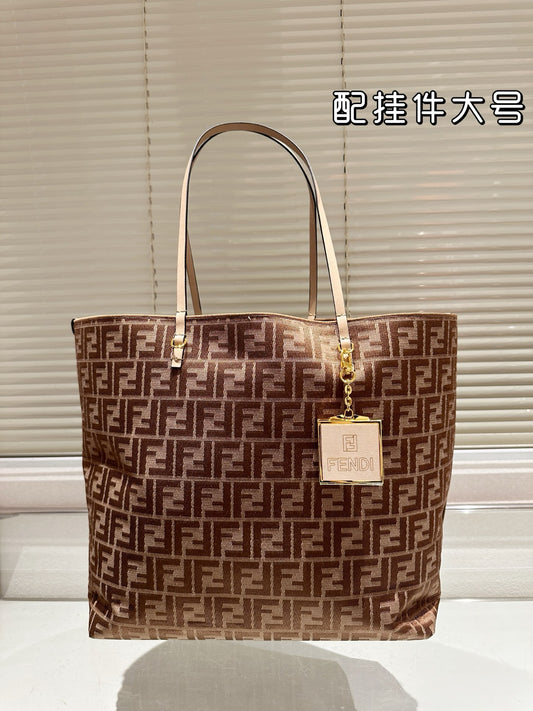 fen new arrival tote bag big size: 36*34 cm