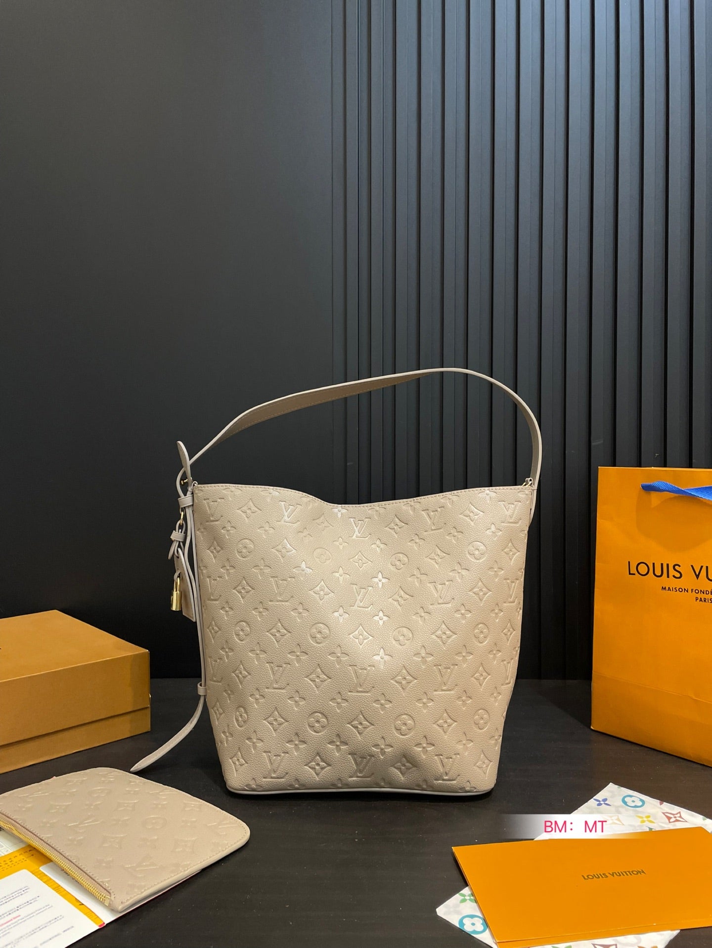 Louis new arrival ALL IN BB hobo bag 003 size:26*30 cm