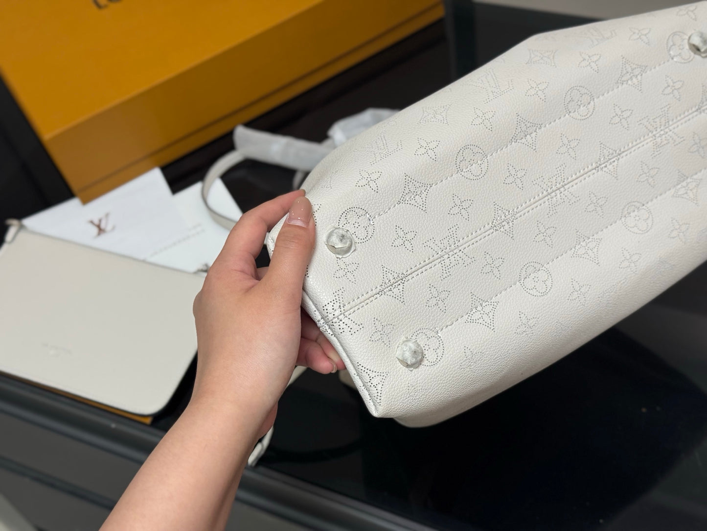 Louis new arrival moon vintage bag size: 33*26cm