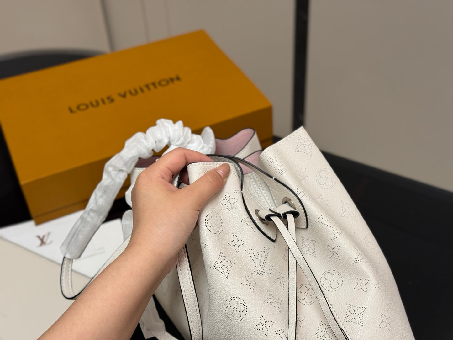 Louis new arrival moon vintage bag size: 33*26cm