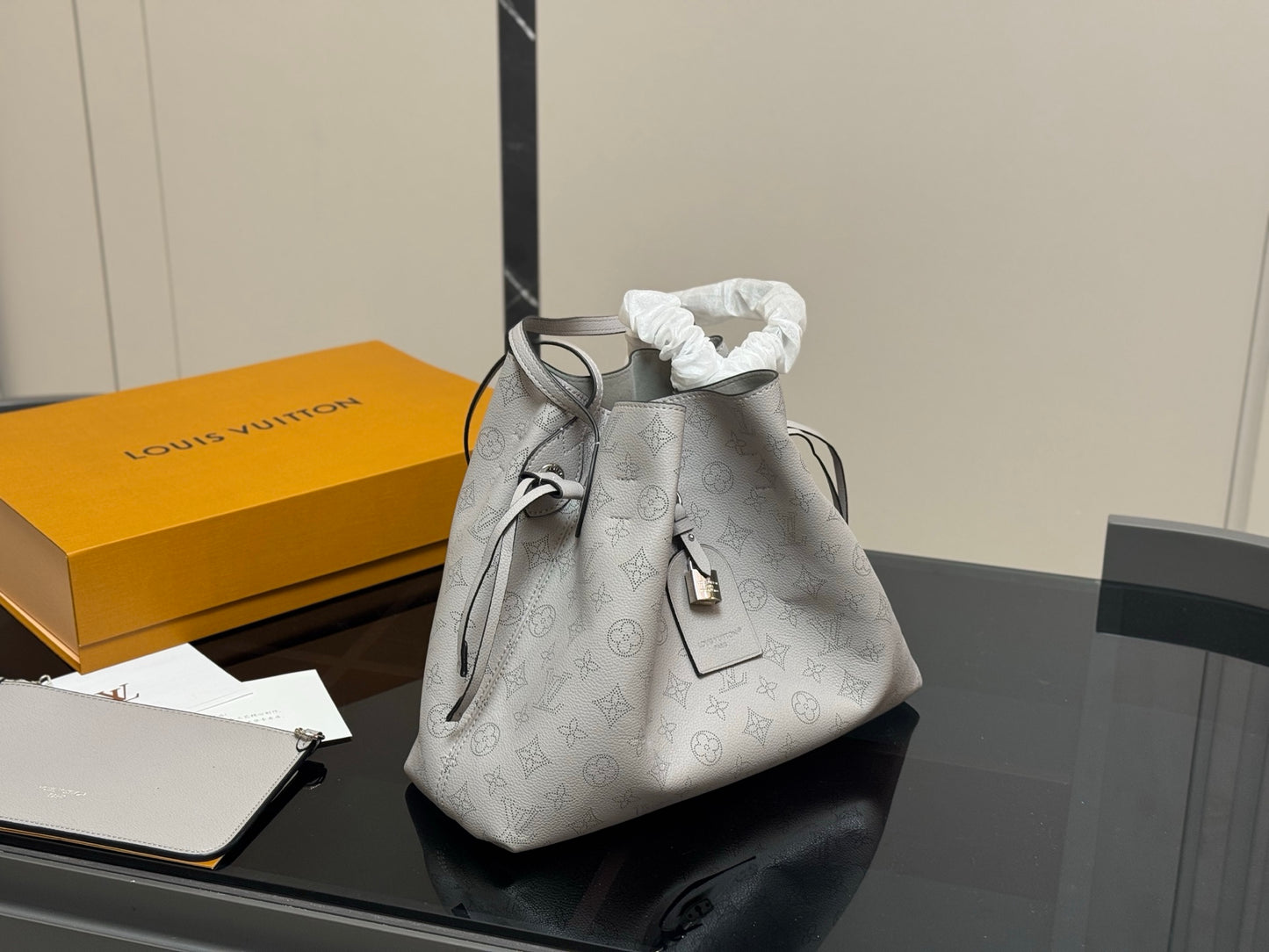 Louis new arrival moon vintage bag size: 33*26cm