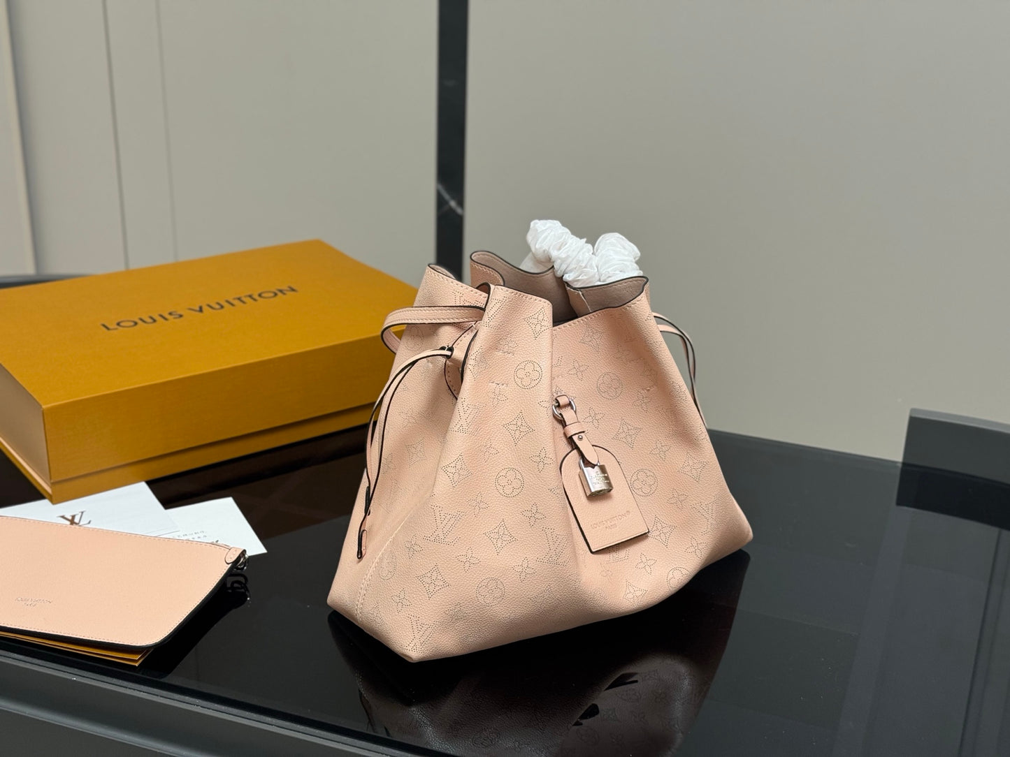 Louis new arrival moon vintage bag size: 33*26cm