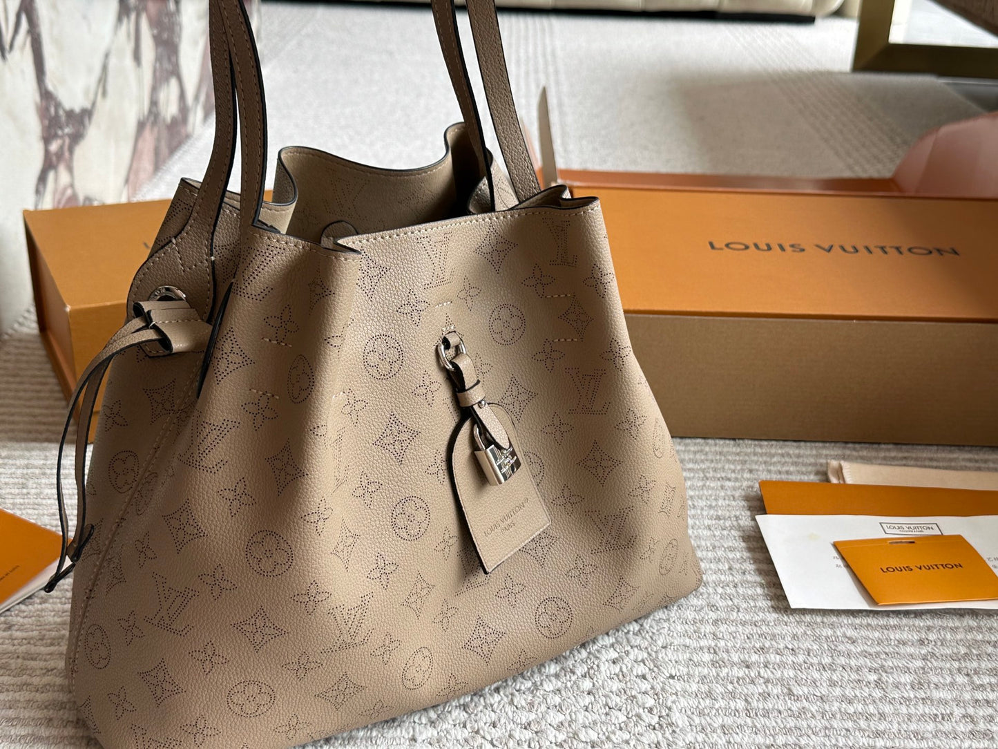 Louis new arrival shopping tote bag size: 33*27cm