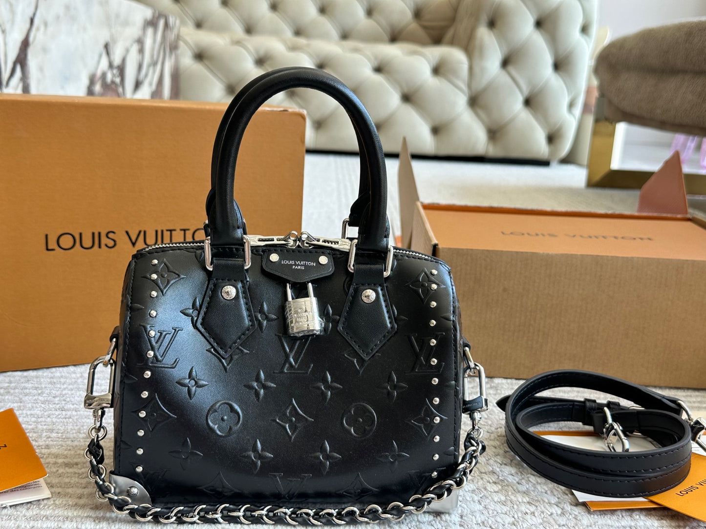 Louis new arrival black NANO SPEEDY bag size: 20*14cm