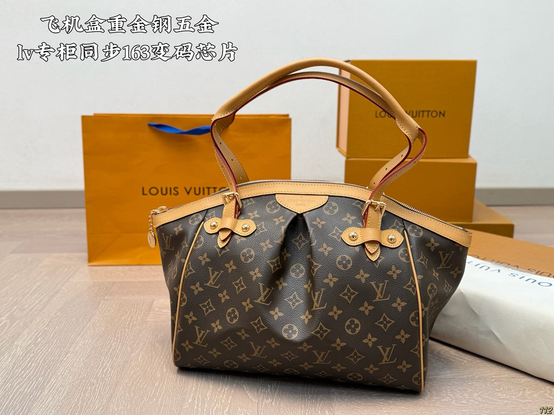 Louis new arrival vintage bag 009 size: 32 * 21 cm