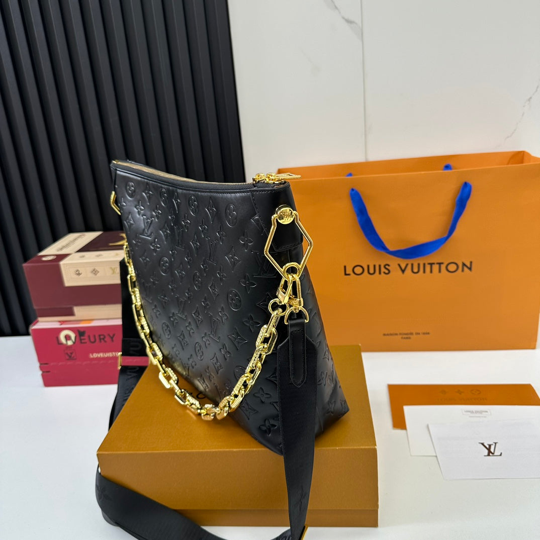 Louis new arrival Coussin bag size: 33*25cm