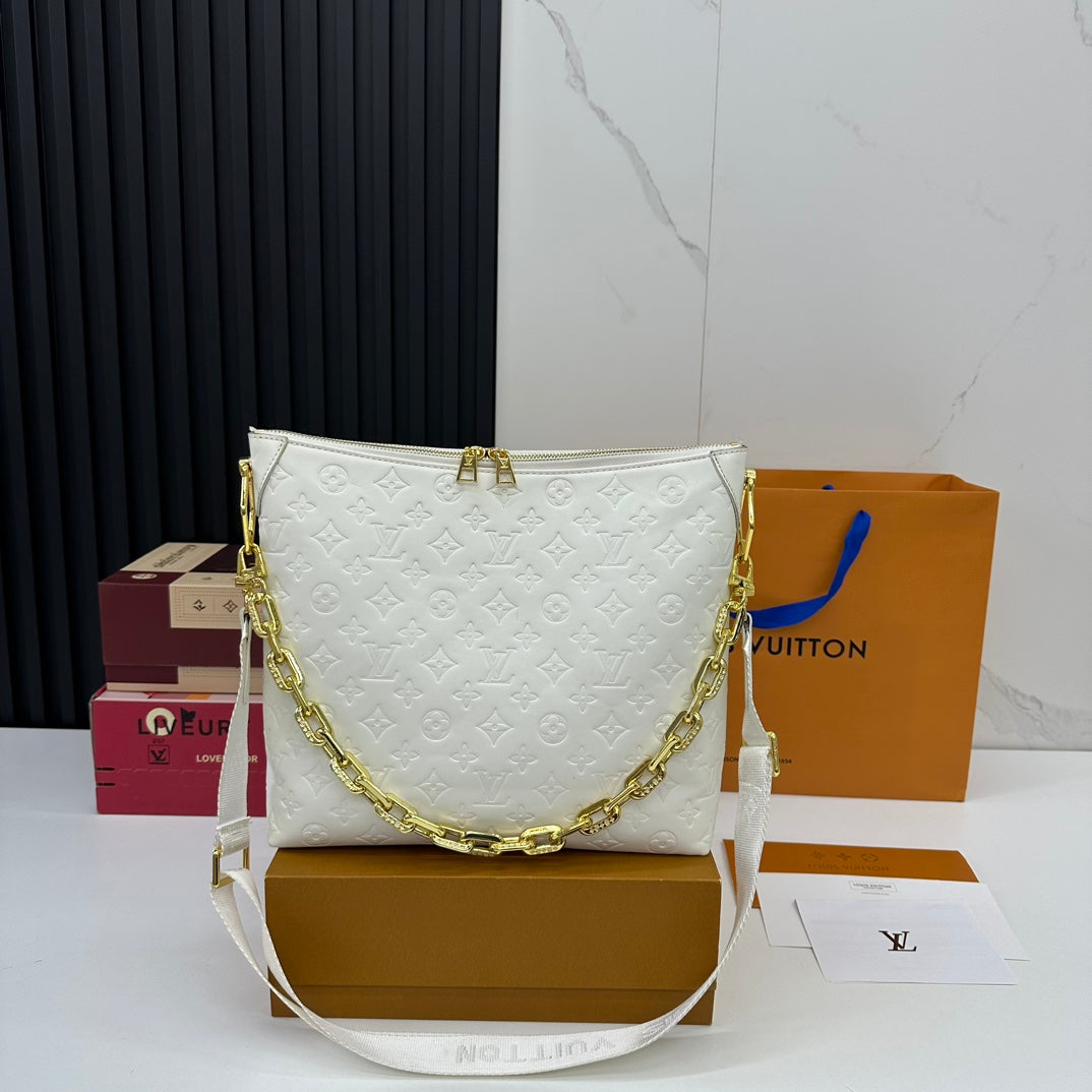 Louis new arrival Coussin bag size: 33*25cm