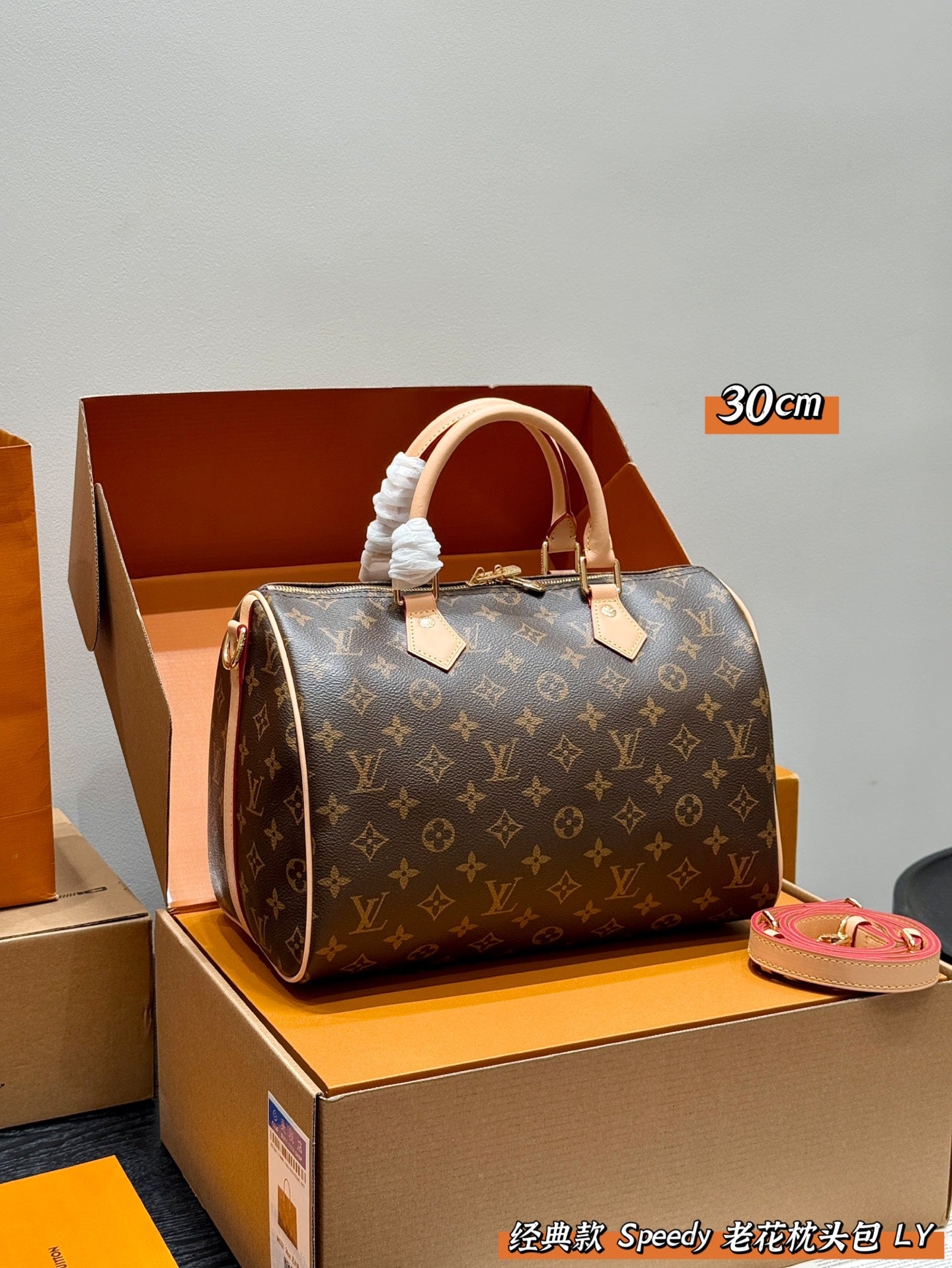 Louis new arrival Speedy bag size:30 cm
