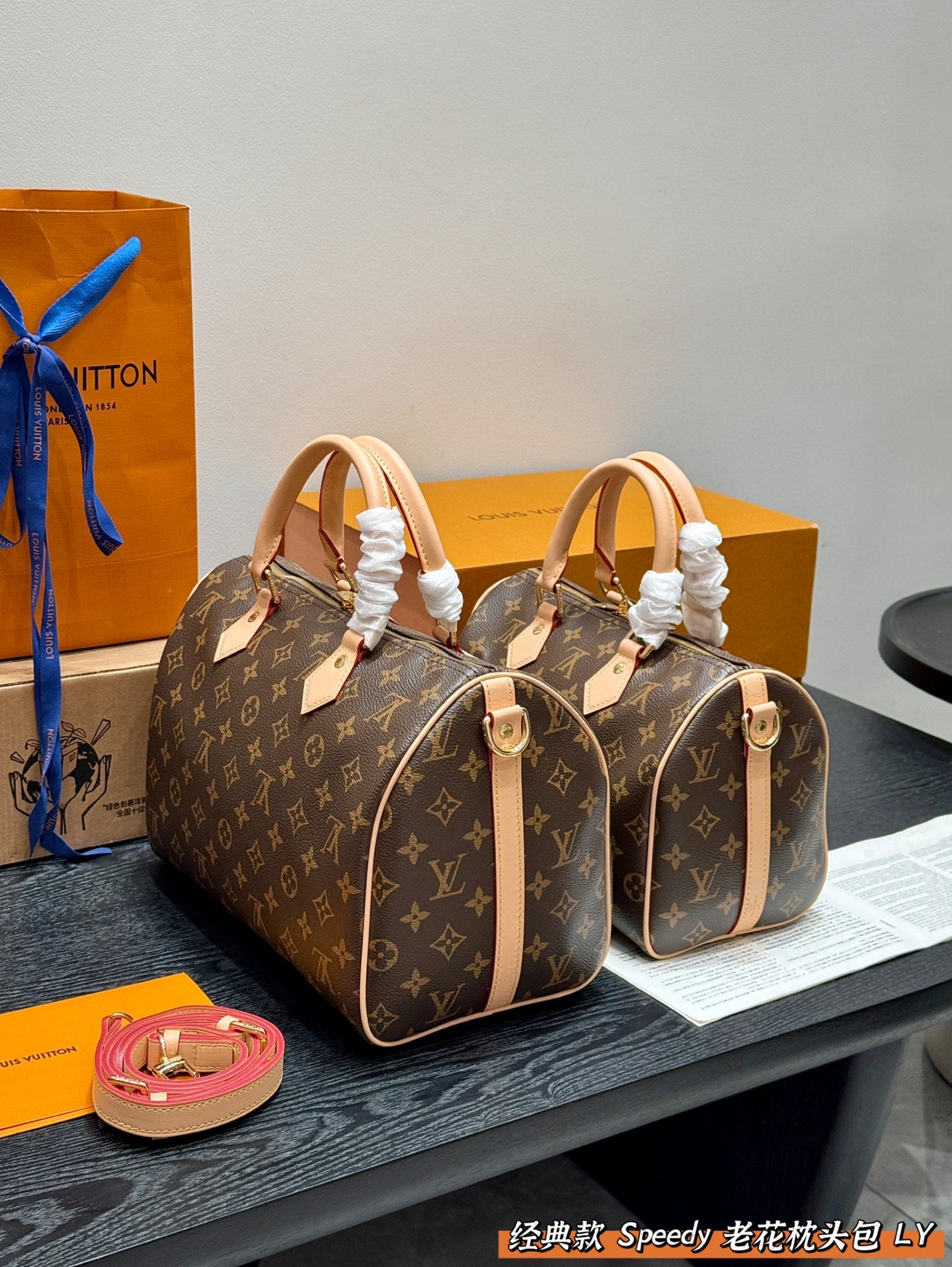 Louis new arrival Speedy bag size:30 cm