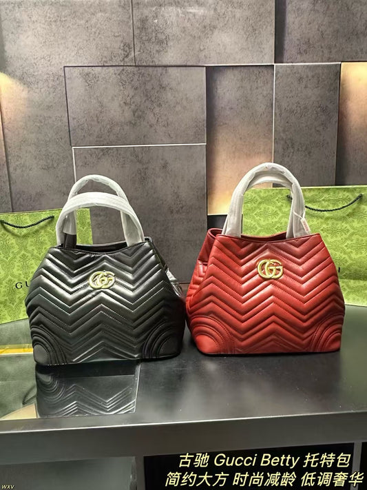 Gg new arrival Betty bag size : 28*23cm