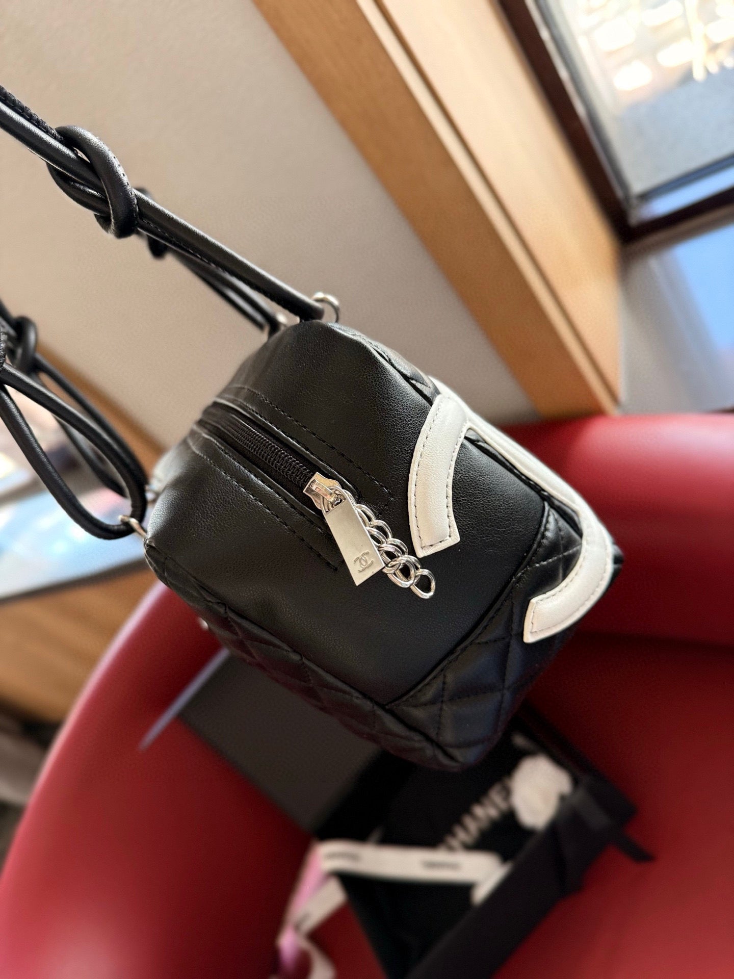 CC new arrival vintage 25ss bag size: 28 cm