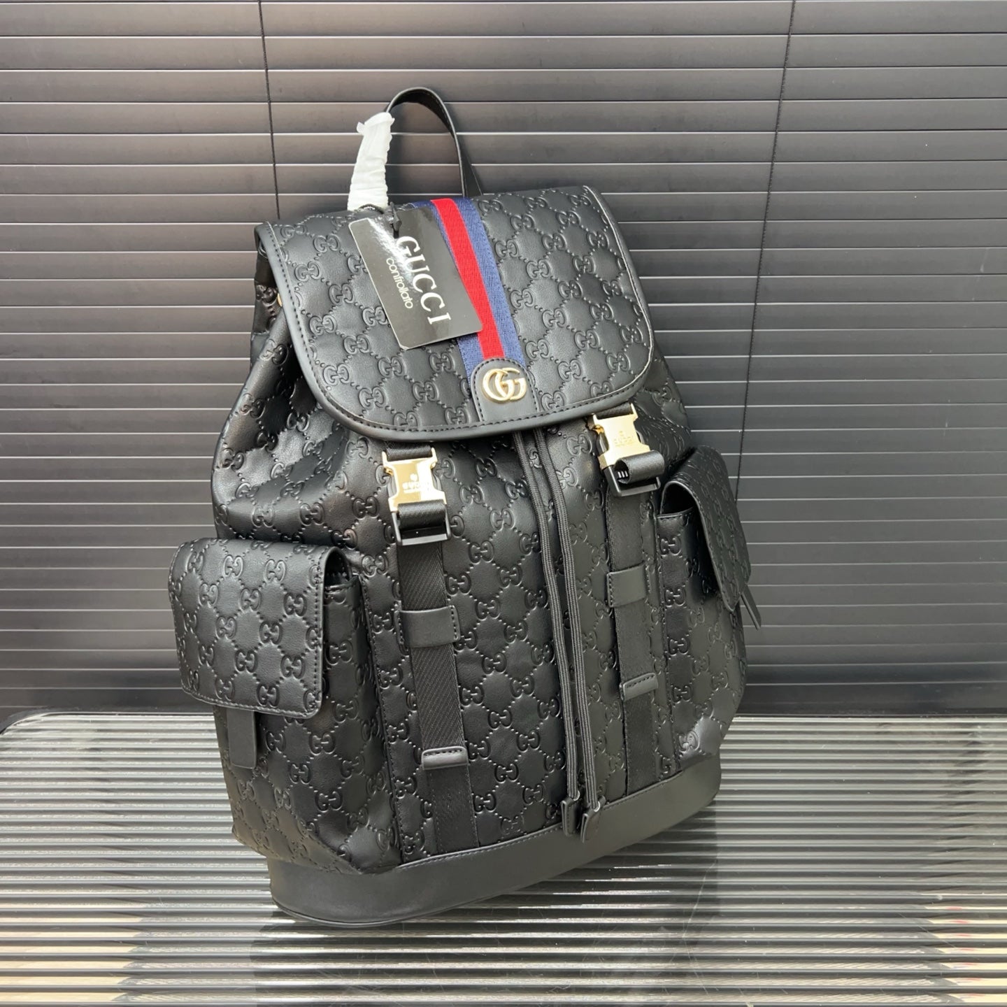 Gg new arrival backpack bag size : 34 *42 cm