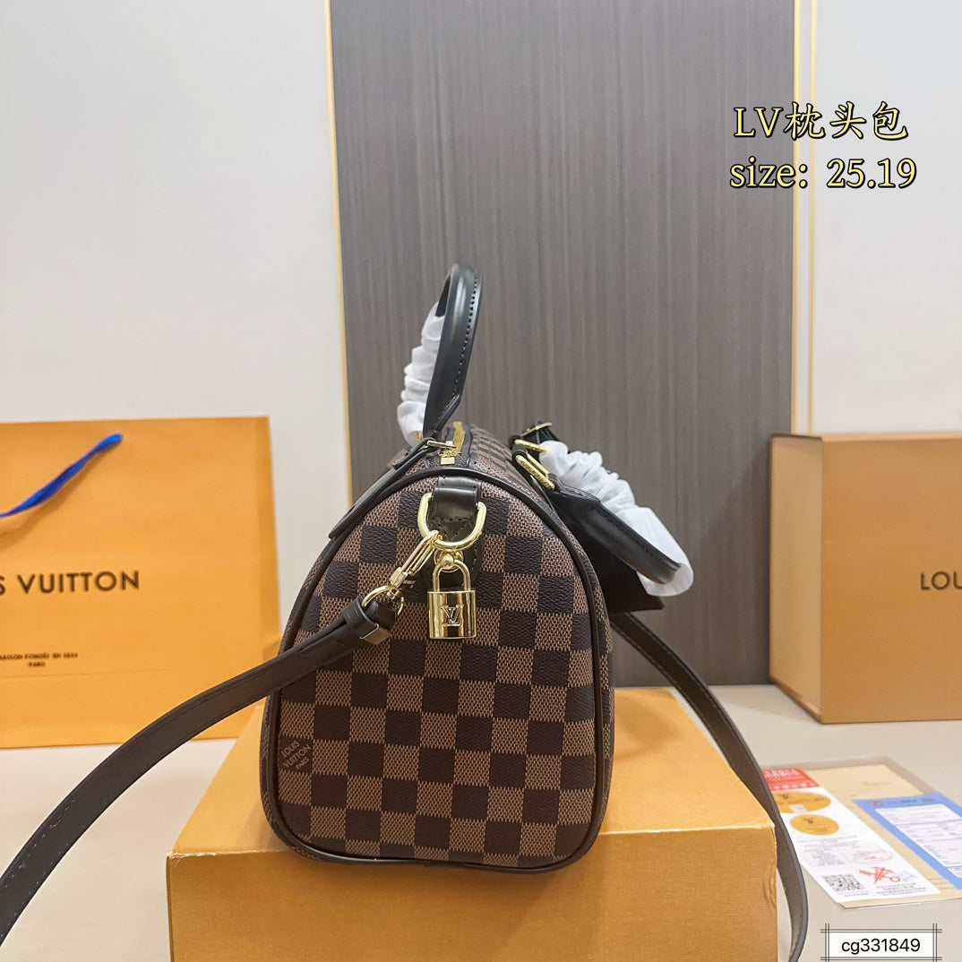Louis new arrival speedy bag size: 25*19 cm