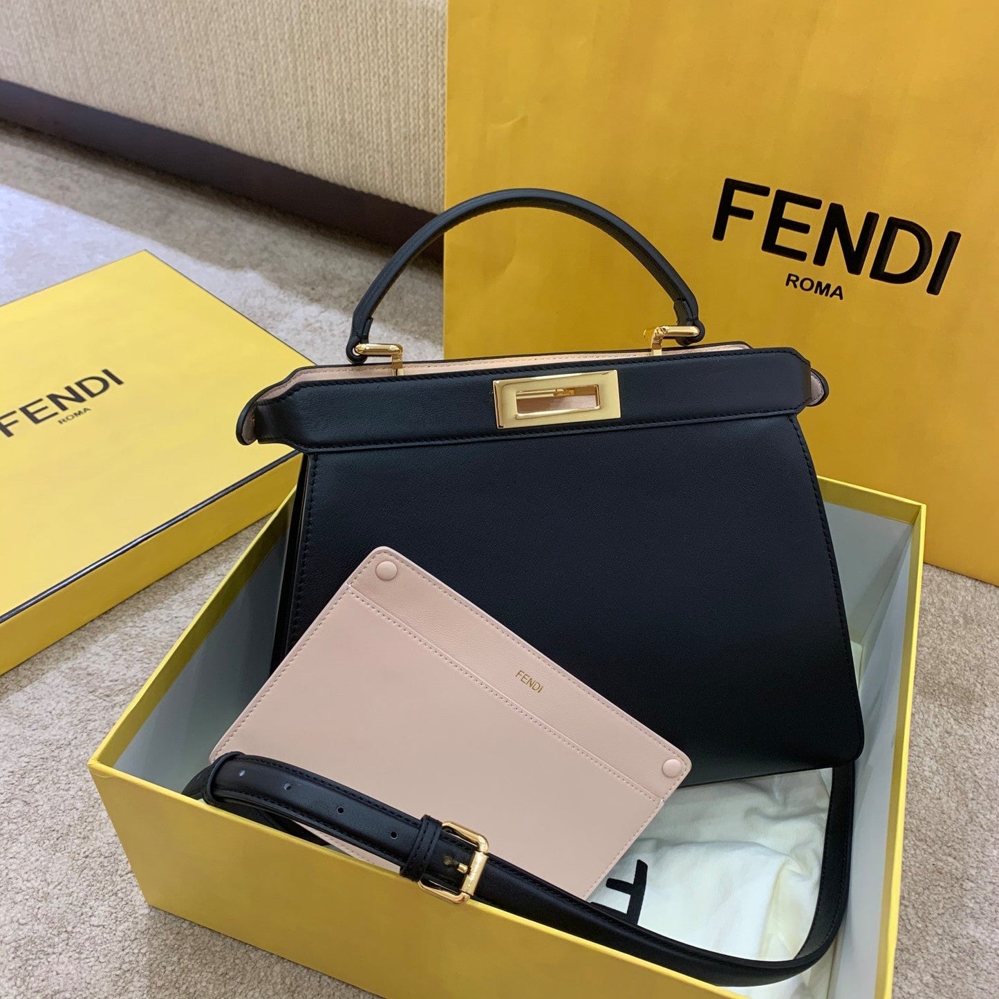 Fd Peekaboo Small iseeu Bag