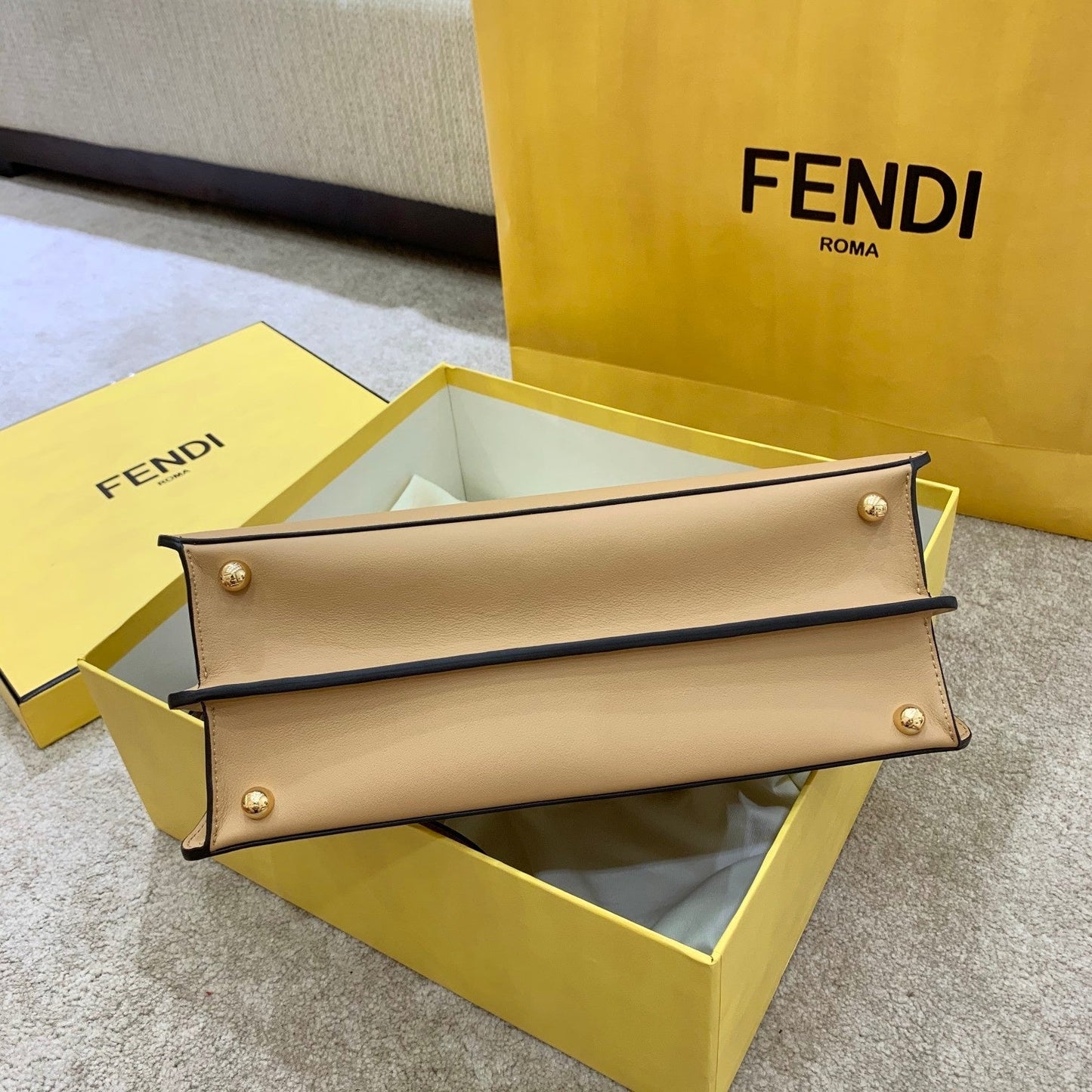 Fd Peekaboo Small iseeu Bag