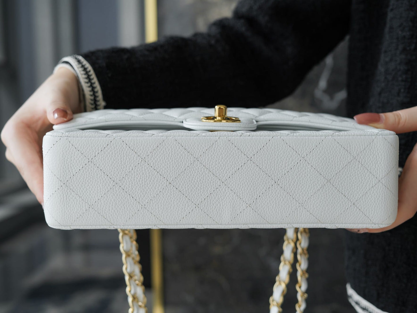 CC CF25 Classic flap bag Caviar leather