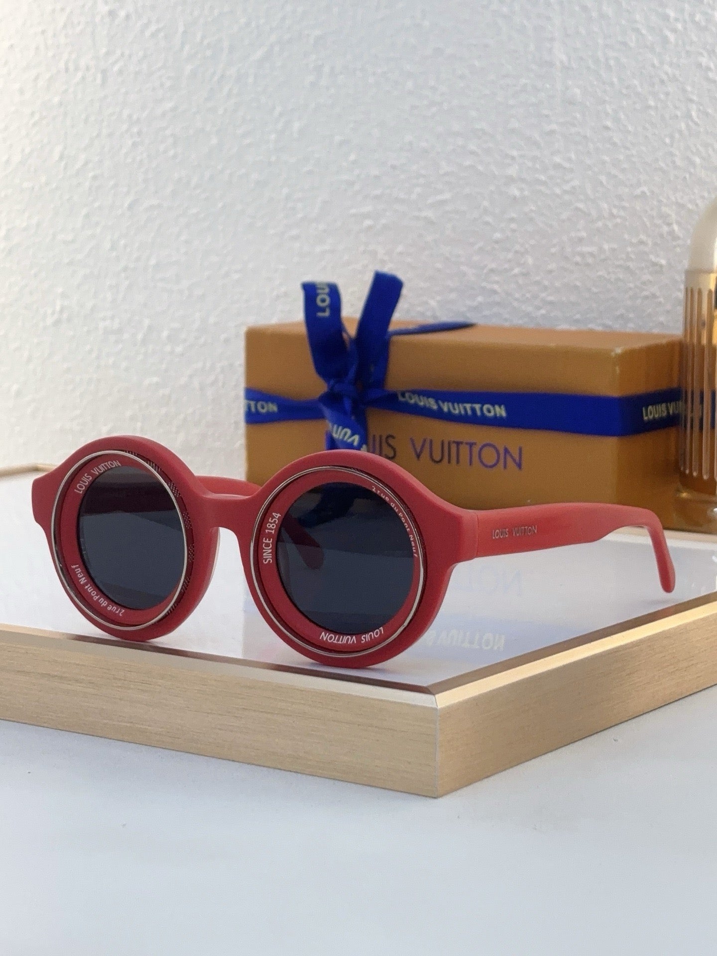 Louis Eyewear SIZE: 43-30-145