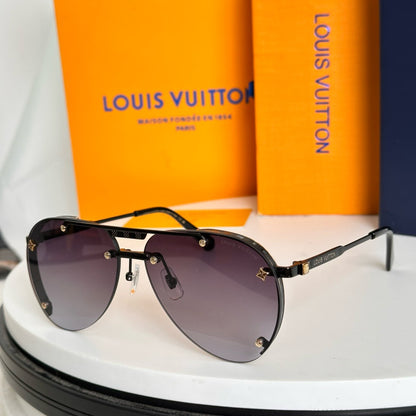 Louis Eyewear SIZE: 61-14-145
