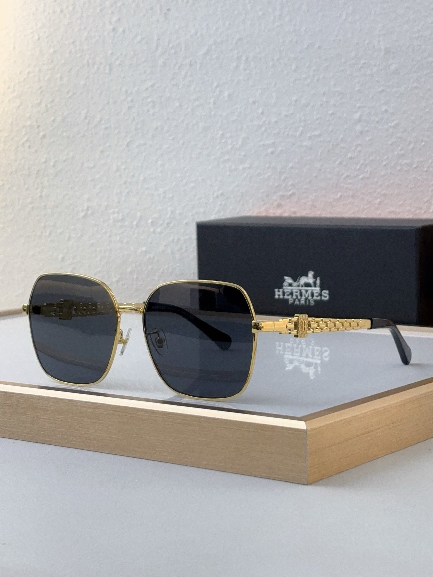 HERM*S Eyewear SIZE: 58-18-145