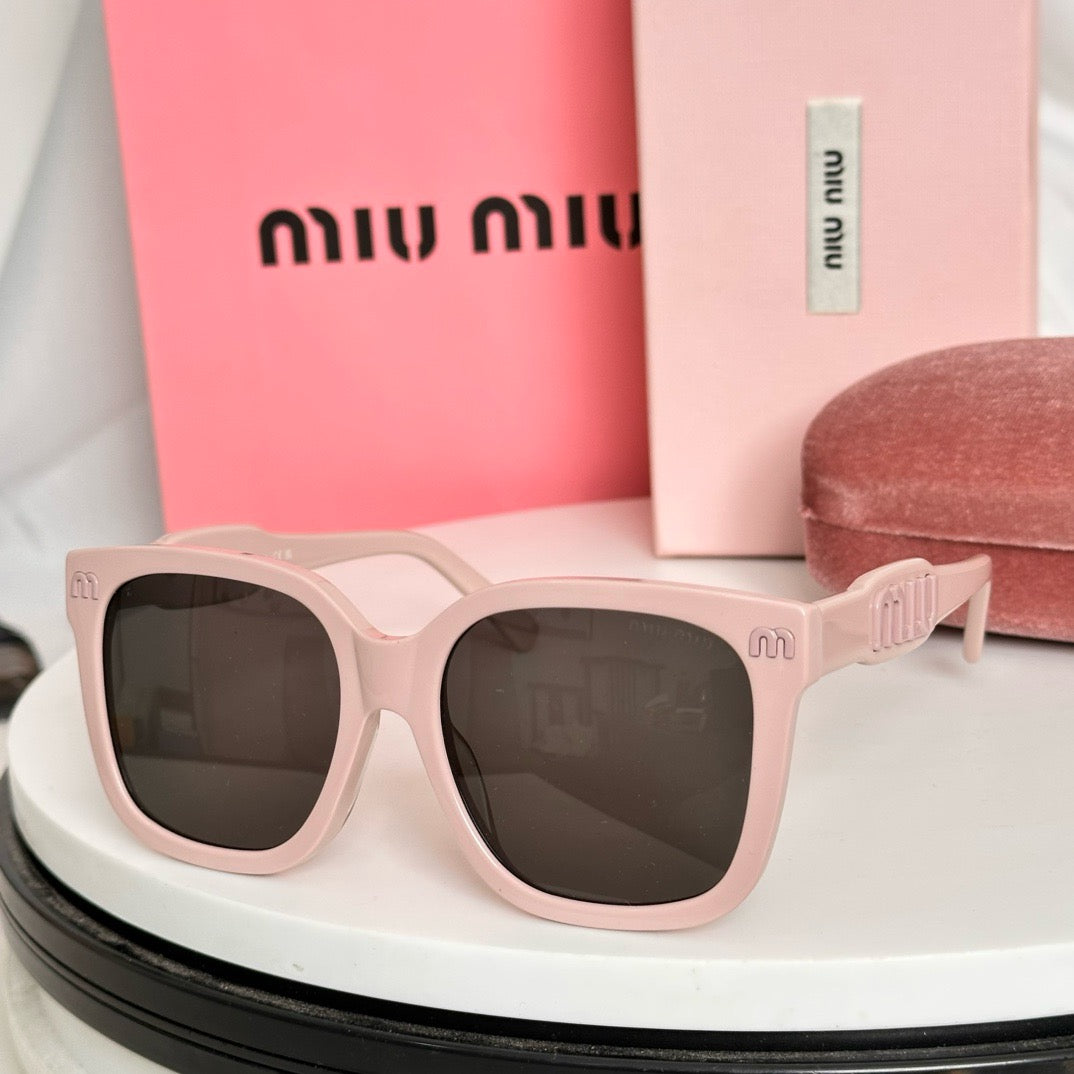 MIU MI* Eyewear SIZE: 50-18-140