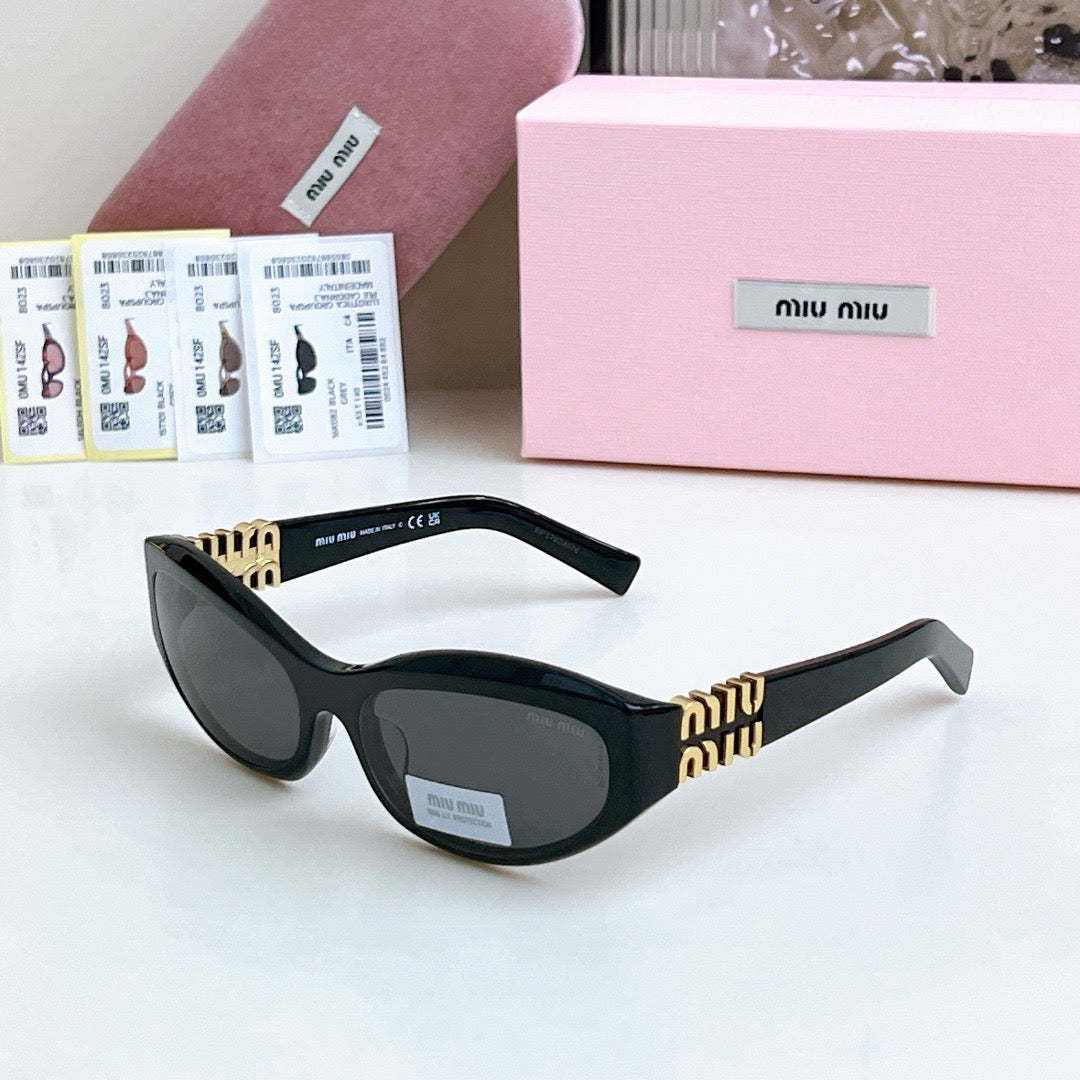 MIU MI* Eyewear SIZE: 59-17-130