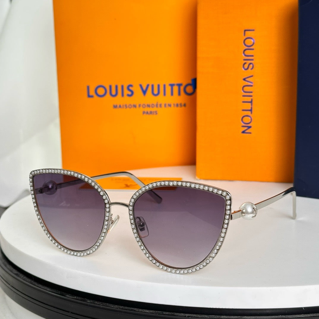 Louis Eyewear SIZE: