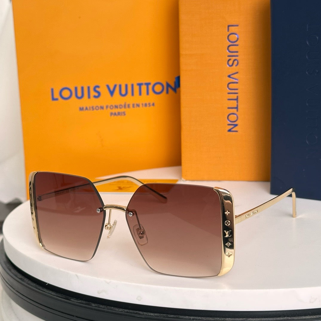 Louis Eyewear SIZE: