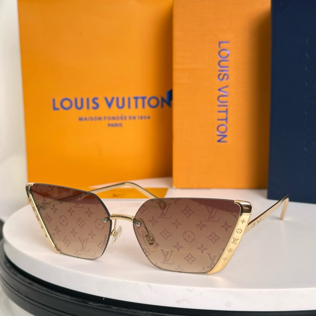 Louis Eyewear SIZE: