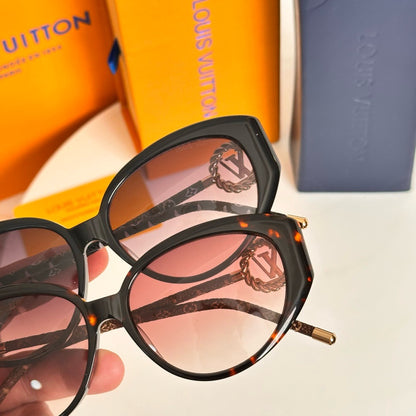 Louis Eyewear SIZE: 57-16-145