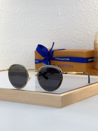 Louis Eyewear SIZE: 53-22-145