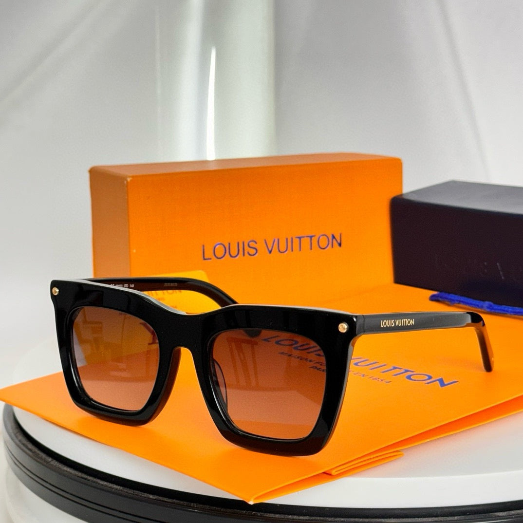 Louis Eyewear SIZE: 53-23-145