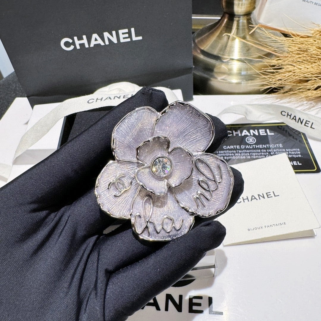 CC new arrival brooch 011