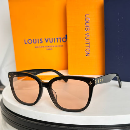Louis Eyewear SIZE: 56-19-143
