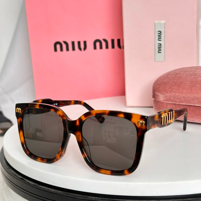 MIU MI* Eyewear SIZE: 50-18-140