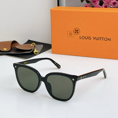 Louis Eyewear SIZE: 55-18-145