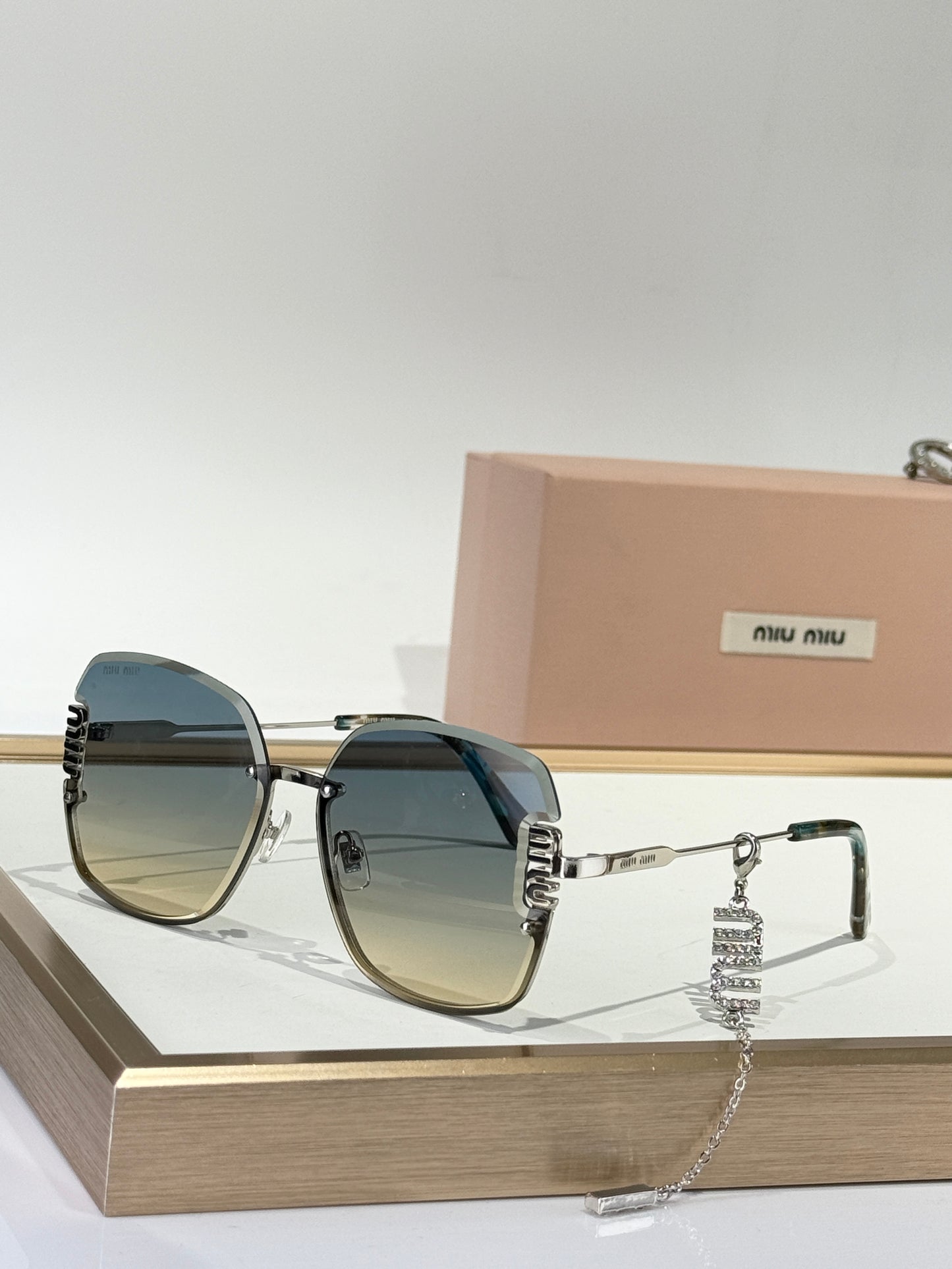 MIU MI* Eyewear SIZE: 61-12-145